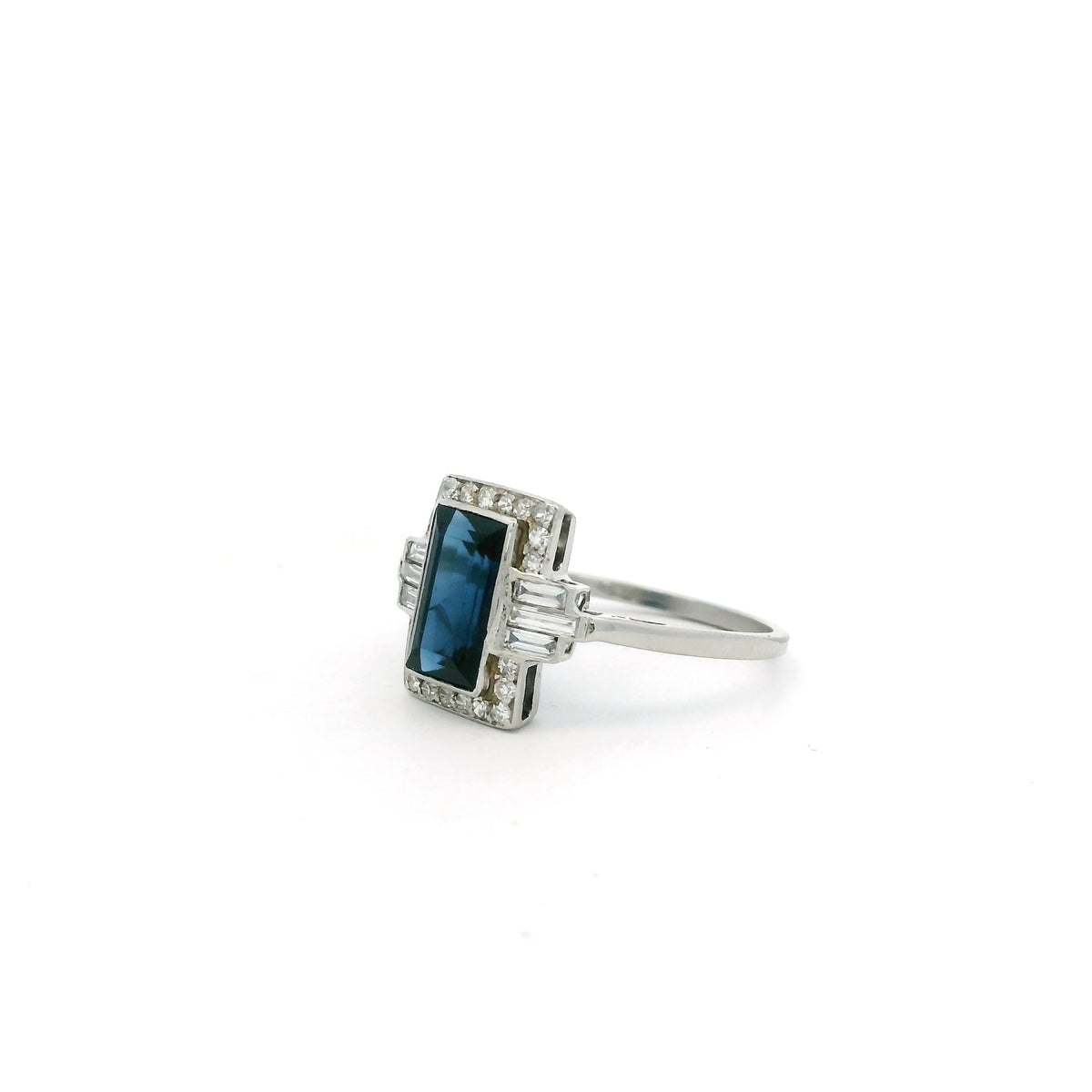 Art Deco 1.80ct Rectangular Sapphire And Diamond Cluster Ring