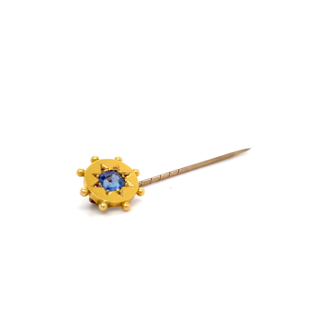 Cushion Sapphire Yellow Gold Tie Pin