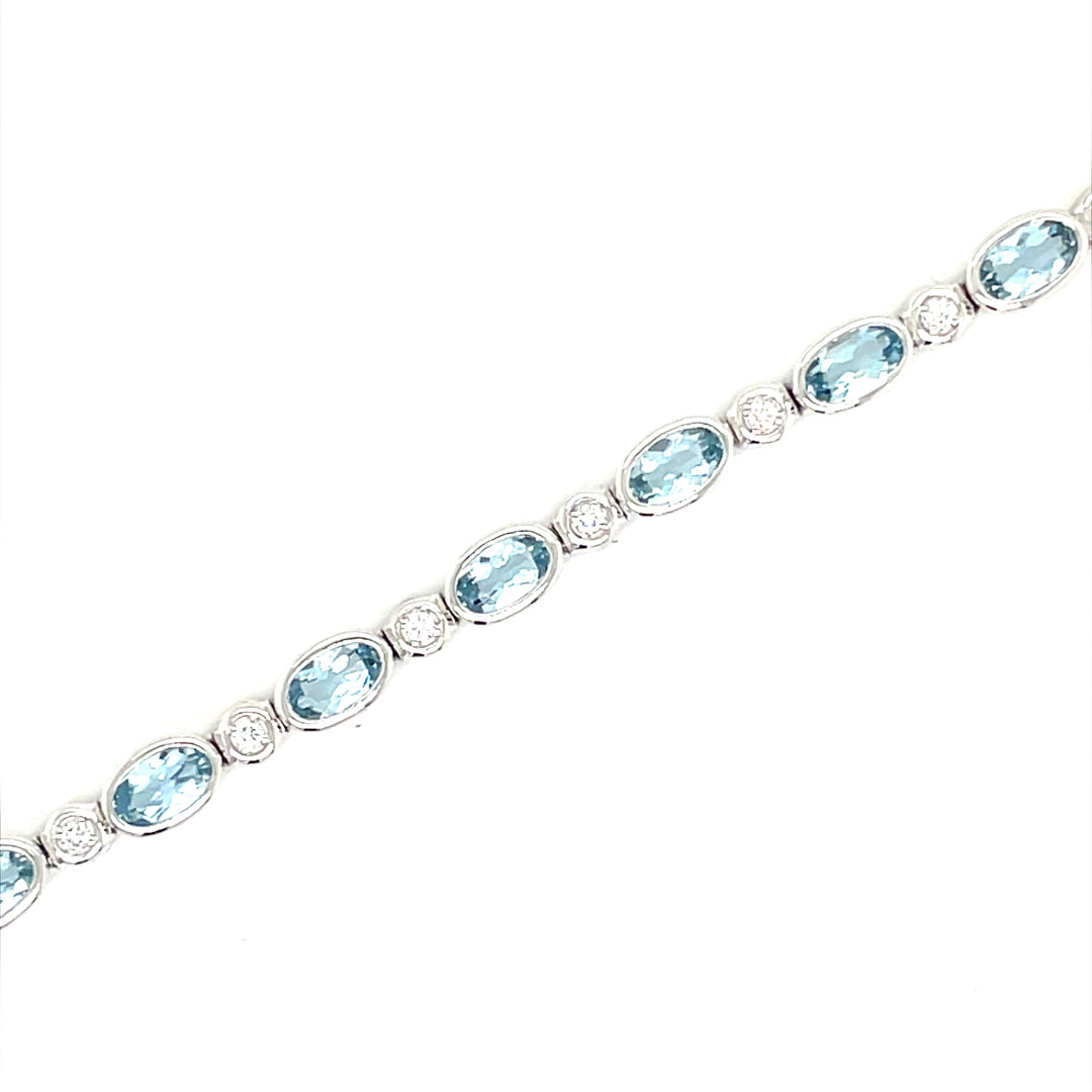 4.24ct Oval Aquamarine And Round Diamond Bracelet