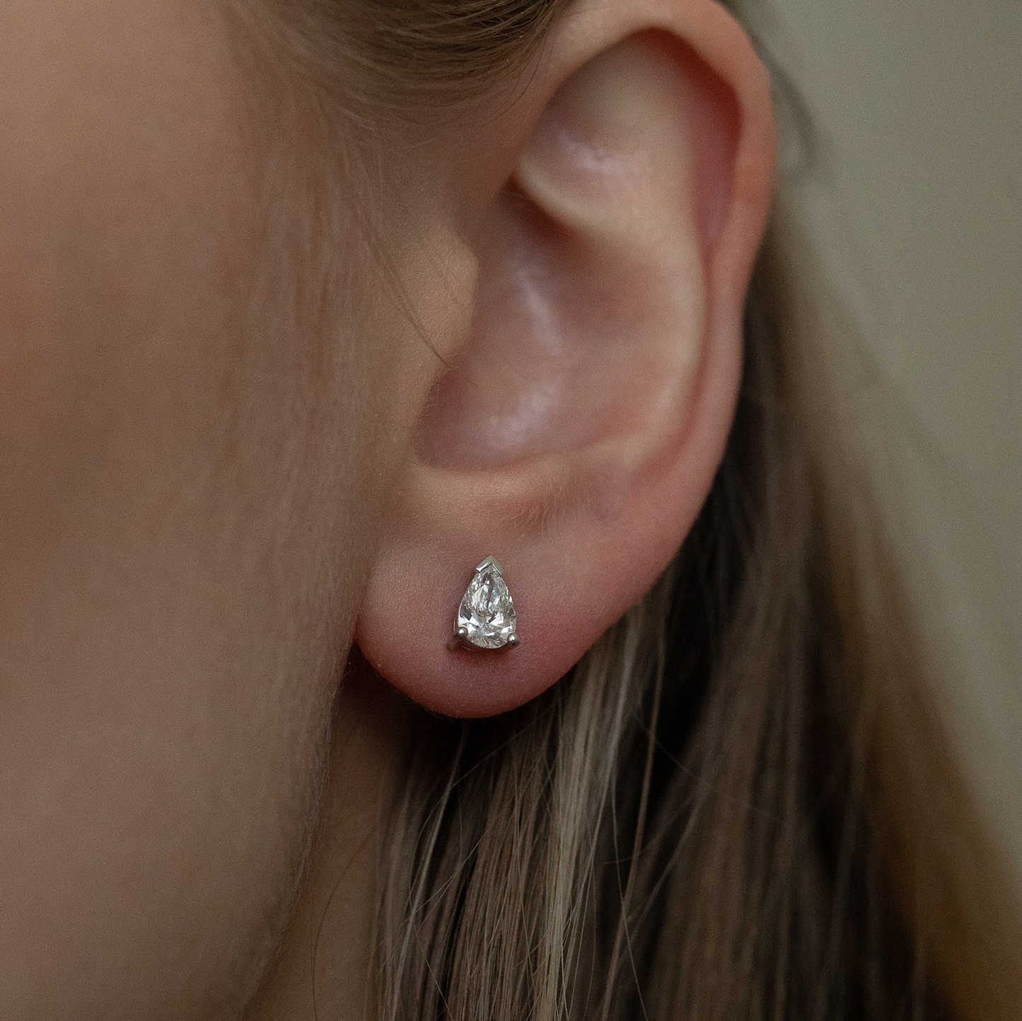 0.82ct Pear Cut Diamond Solitaire Stud Earrings