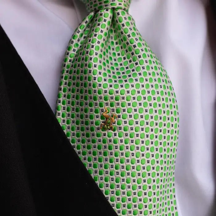 Demantoid Garnet Frog Tie Pin