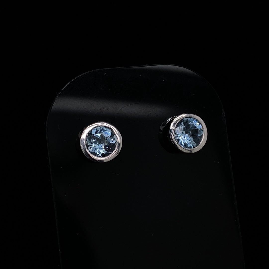 0.83ct Round Aquamarine Stud Earrings