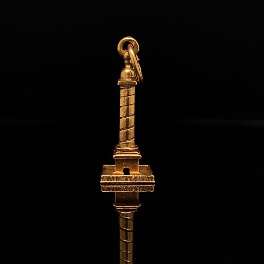 18ct Yellow Gold Vendome Column Charm