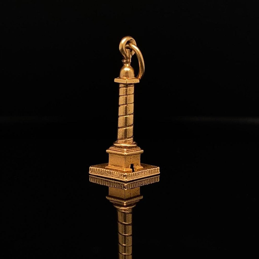 18ct Yellow Gold Vendome Column Charm