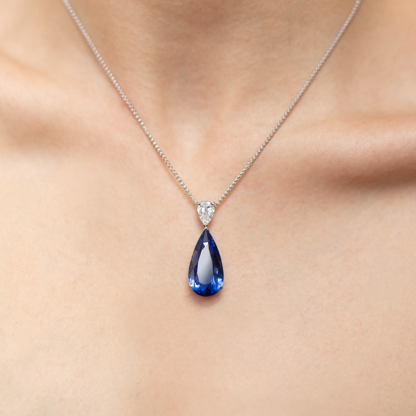 11.93ct Sapphire and Diamond pear on pear pendant