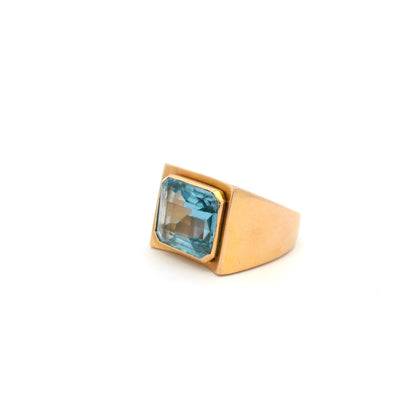 Vintage Emerald Cut Aquamarine Solitaire Ring