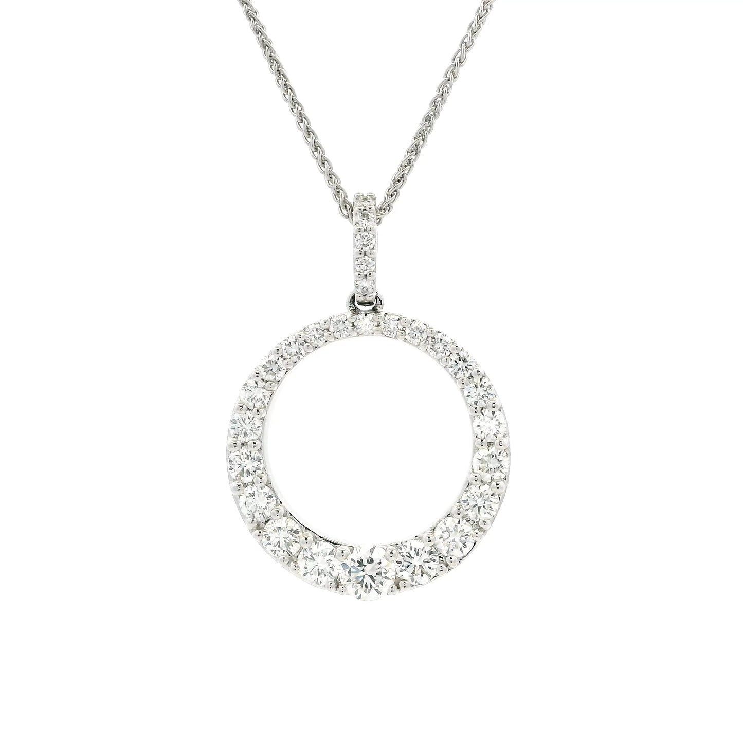 1.30ct Graduated Round Diamond Circular Pendant