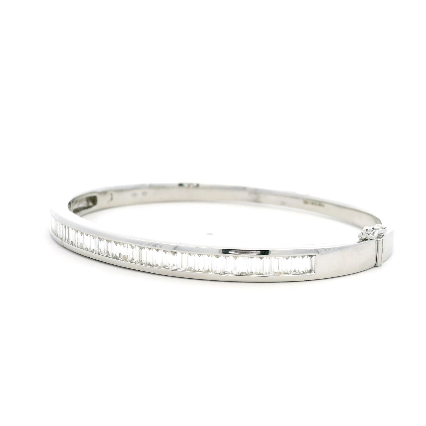 1.43ct Baguette Cut Diamond Hinged Bangle