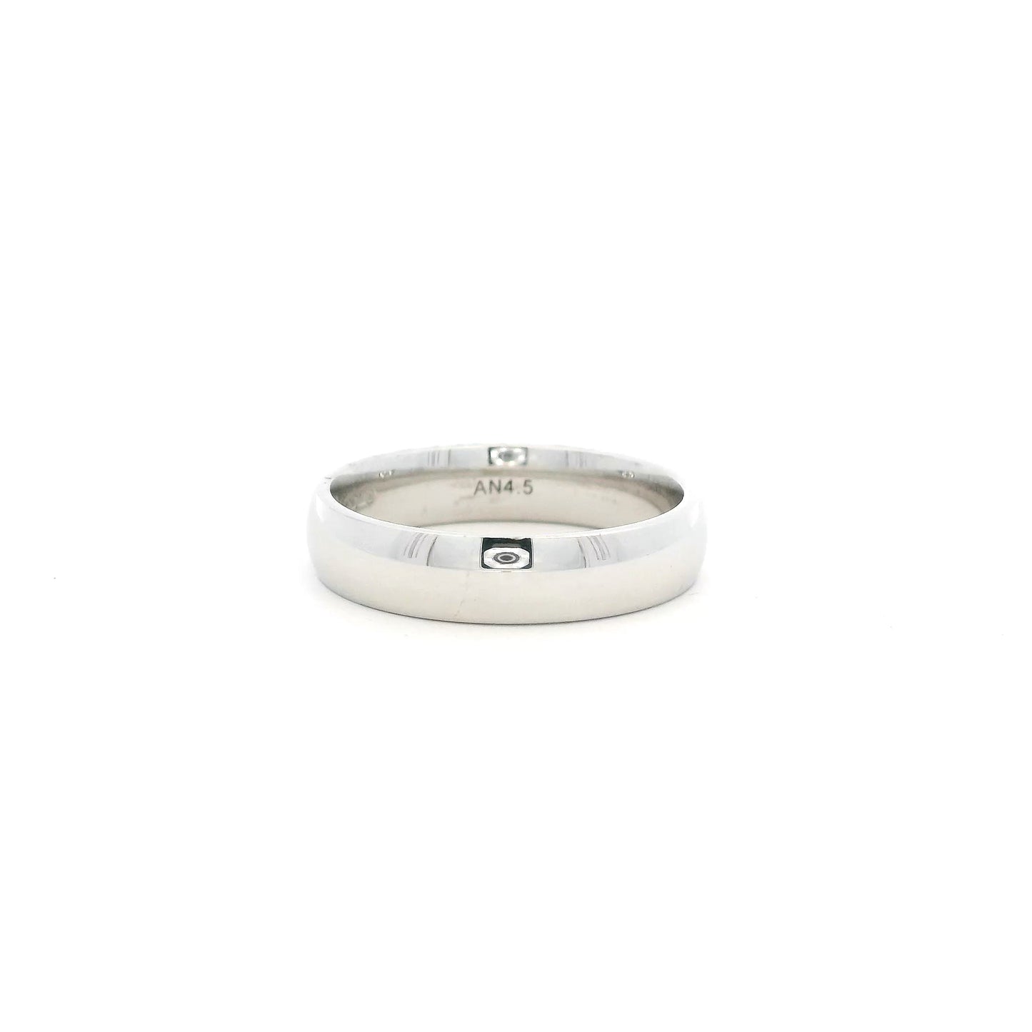 18ct White Gold Wedding Ring