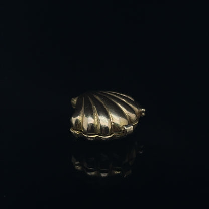 9ct Yellow Gold Oyster Shell Charm
