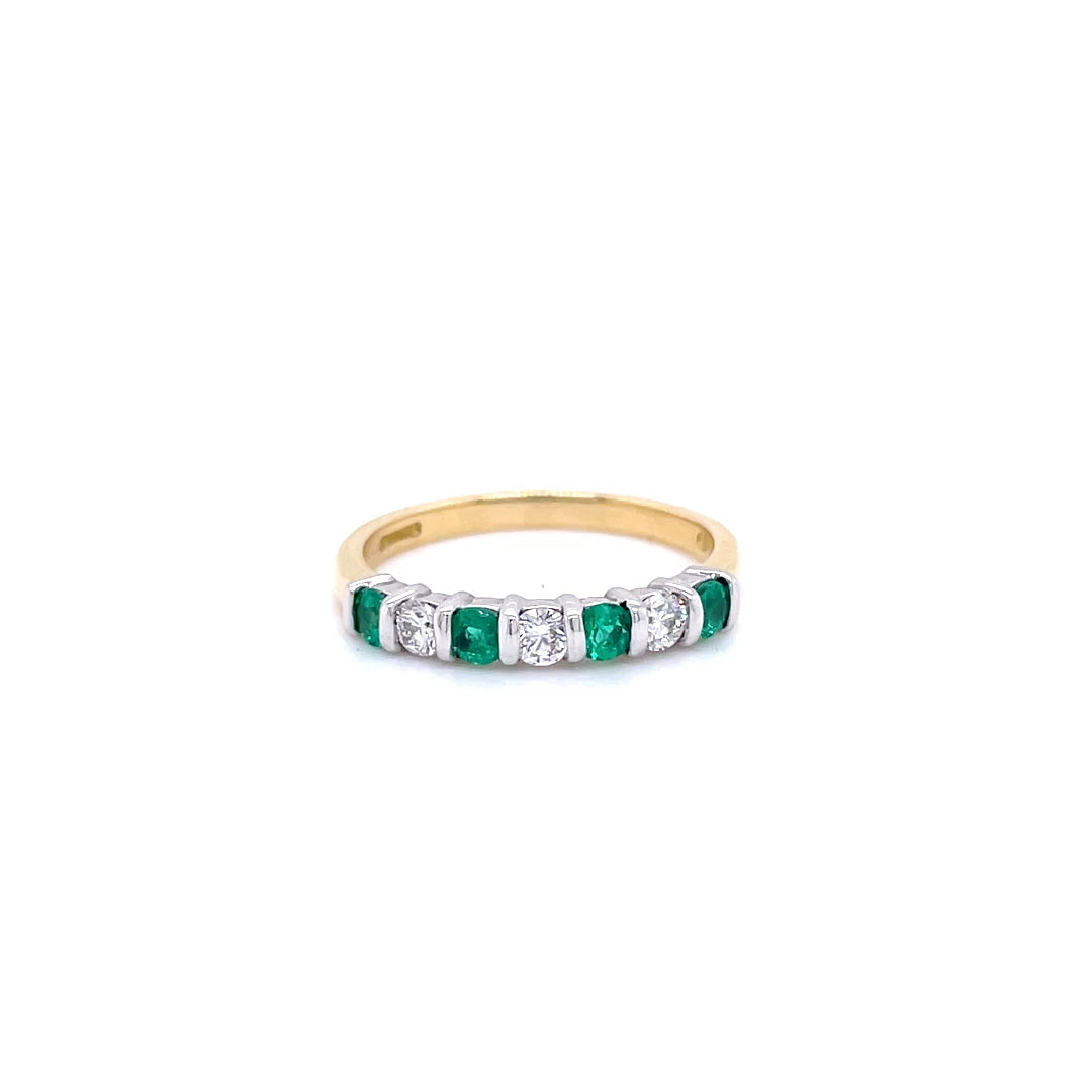 0.31ct Round Emerald And Diamond Seven Stone Ring