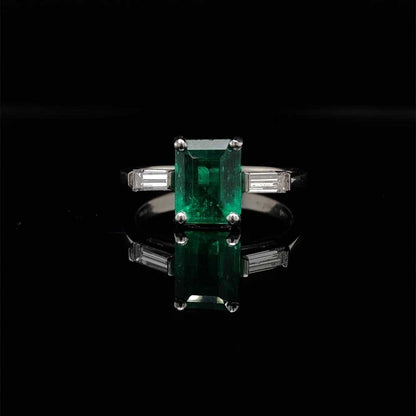 1.39ct Emerald Cut Emerald Ring With Baguette Diamond Shoulders