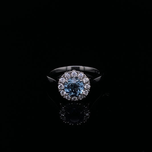 0.84ct Round Aquamarine And Diamond Cluster Ring