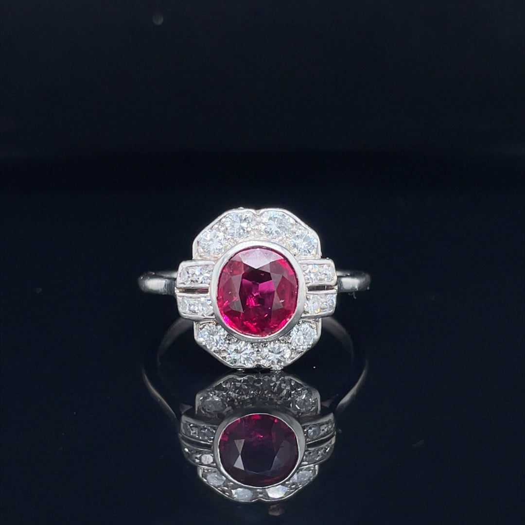 1.07ct Oval cut Ruby Diamond cluster ring